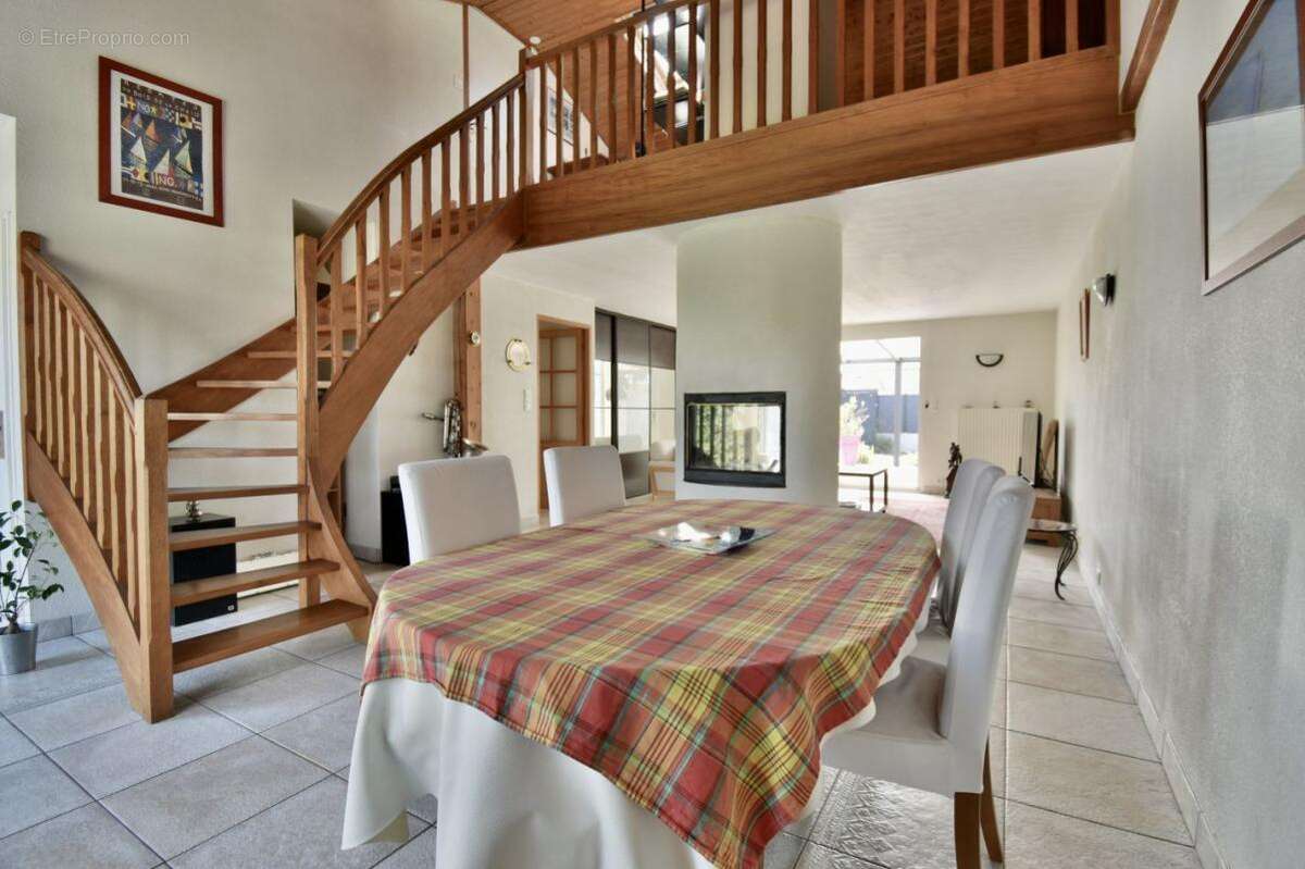 Maison 98 m² à Cholet  - photo 3