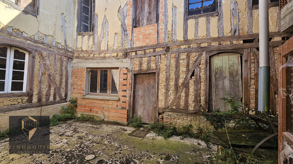 Maison à SARAMON