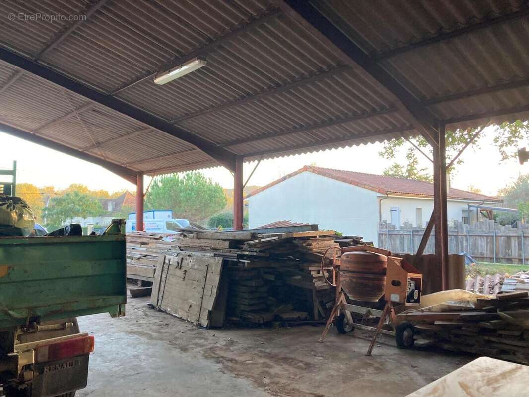 entrepot exter - Commerce à LUZECH