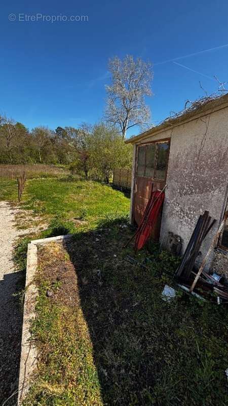 Terrain à LIGNAN-DE-BORDEAUX