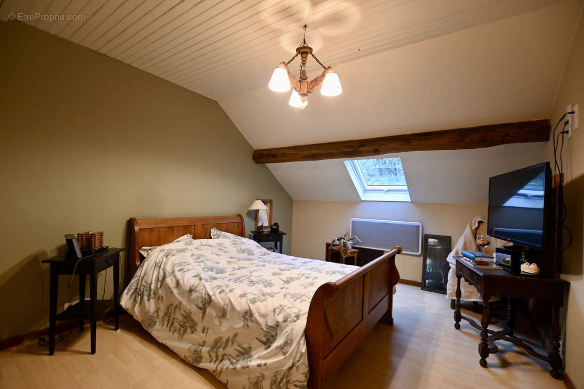 Maison à DUN-LES-PLACES