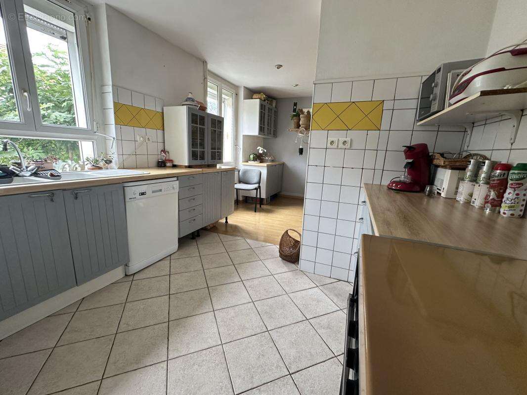 Mulhouse maison familiale a vendre 160 m² avec jardin - photo 3