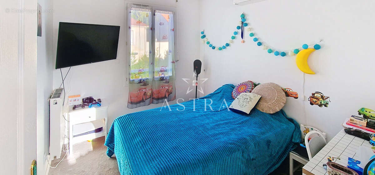 Maison à L&#039;HAY-LES-ROSES