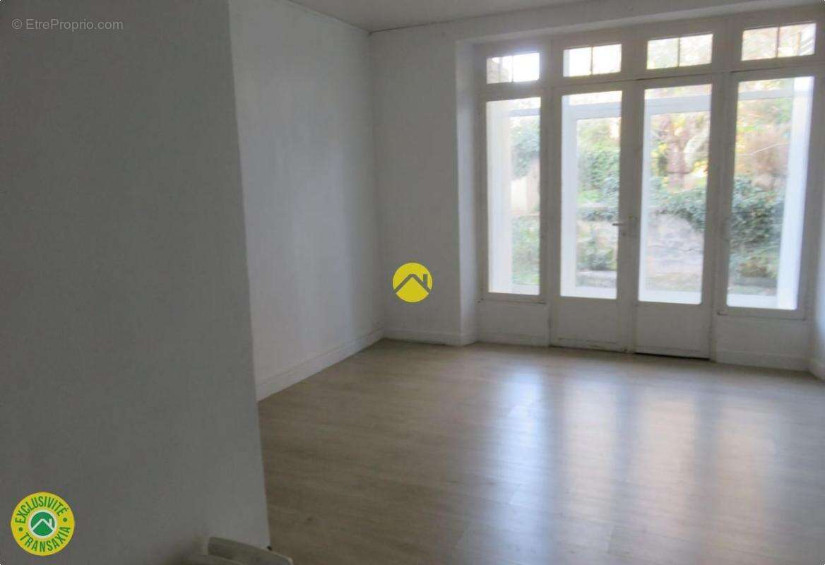 Appartement à DUN-LE-PALESTEL