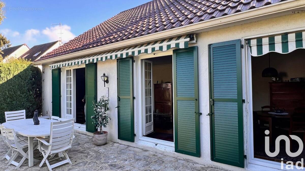 Photo 1 - Maison à VERT-SAINT-DENIS