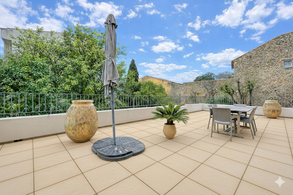 Appartement à NIMES