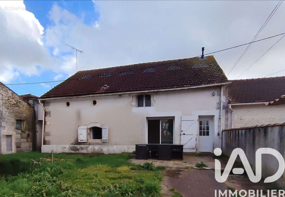 Photo 8 - Maison à SIGOGNE