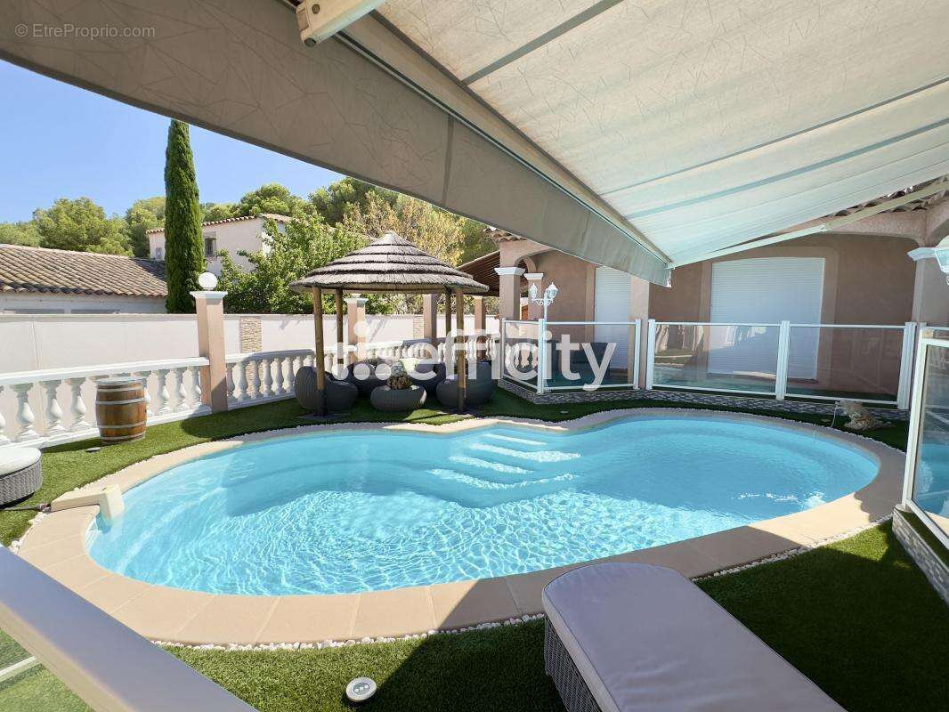 Maison 278 m² à Carry-Le-Rouet  - photo 16