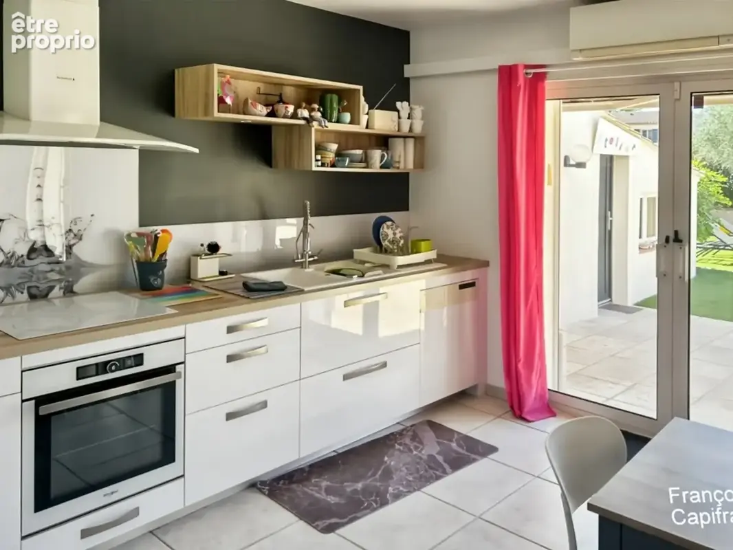 Maison de ville provençale à vendre 5 pièces DRAGUIGNAN (83) avec piscine et jardin arboré- 127,61 m2 loi Carrez - 470 000 € hon - photo 10