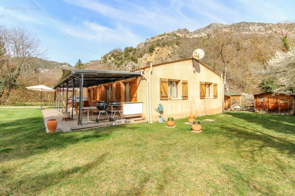 Maison à ROQUESTERON