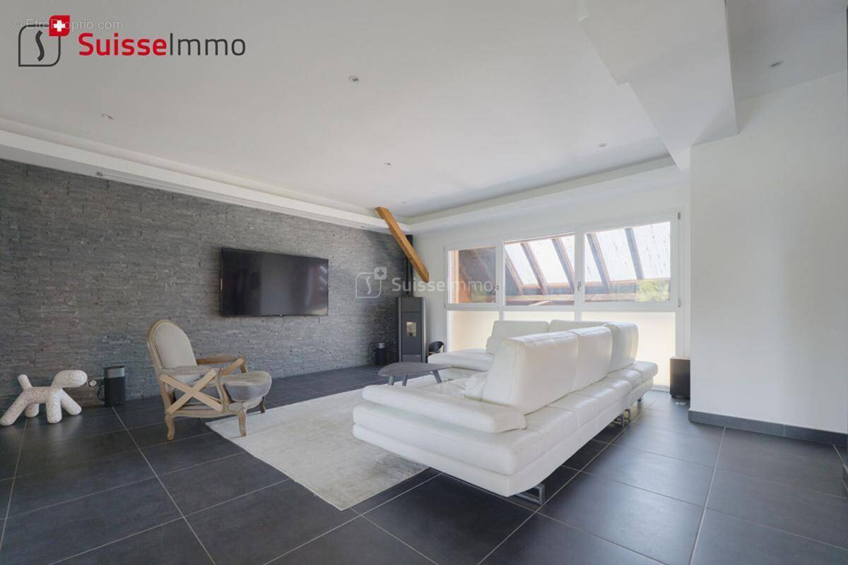 Appartement à BOUROGNE
