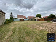 Terrain à LE PLESSIS-BELLEVILLE