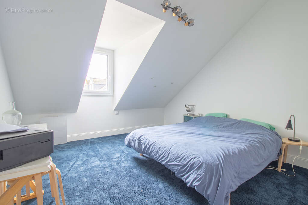 À VENDRE  Duplex 90 m²  Quartier recherché du Lac de Maine - photo 7