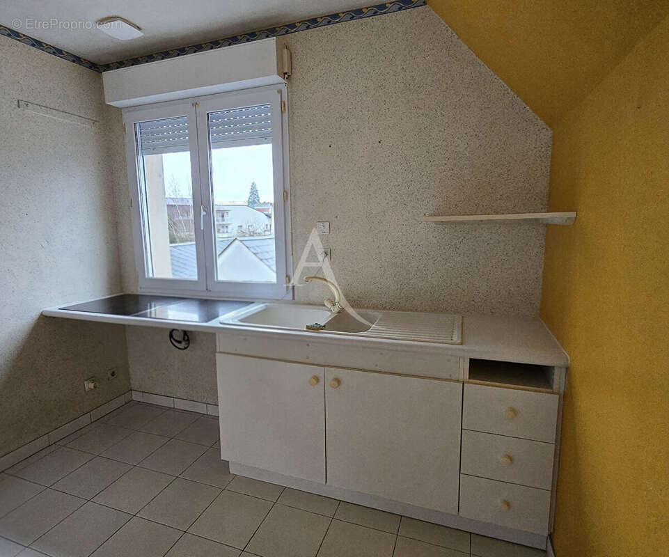 Appartement à SAINT-JEAN-DE-LA-RUELLE