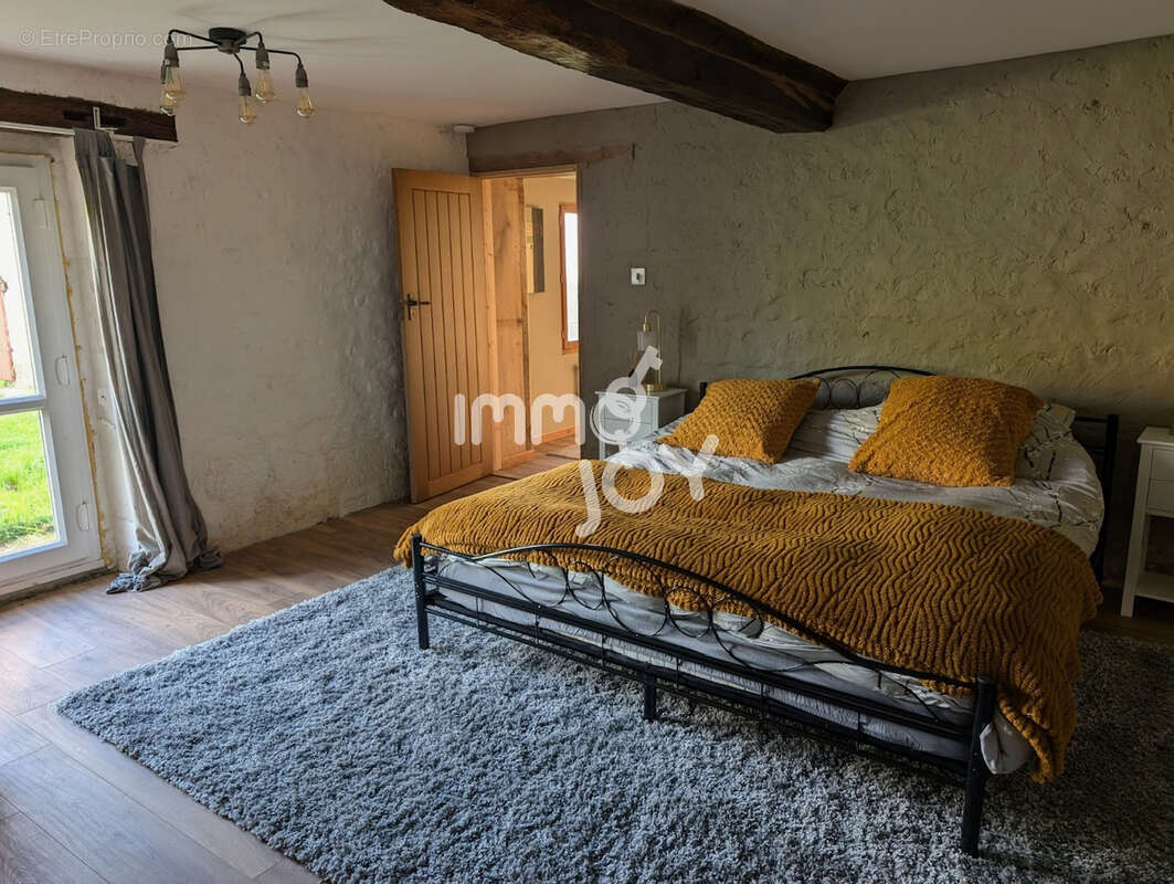 Maison à SAINT-MARD-DE-RENO