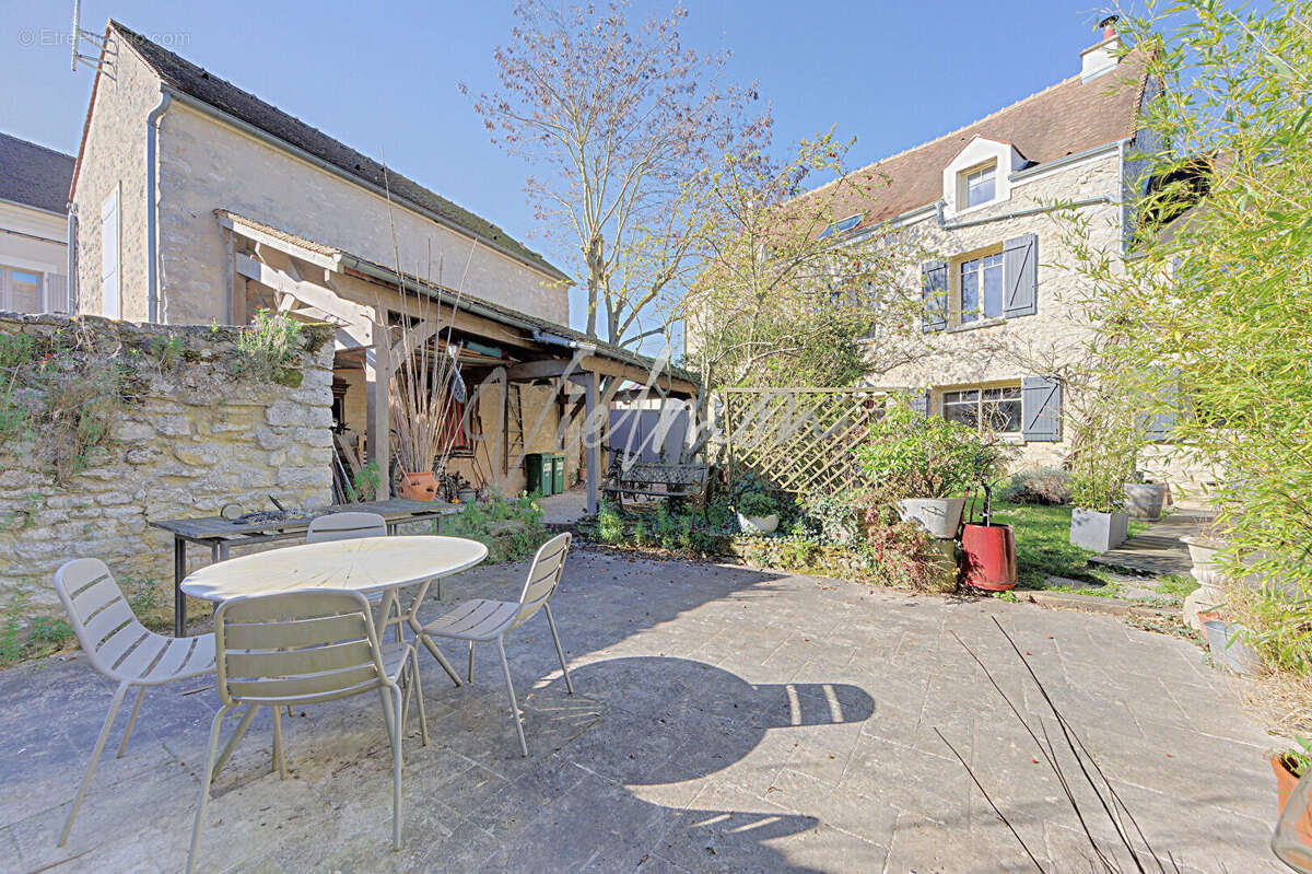 Maison à MONTAINVILLE