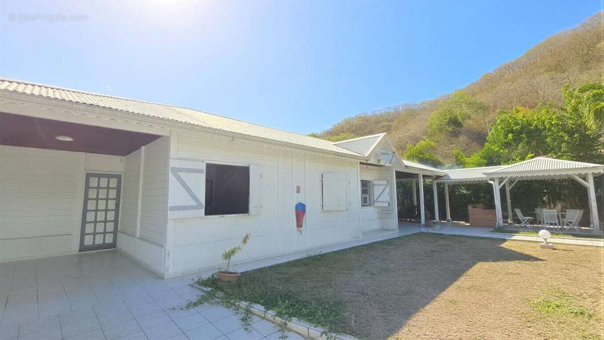 Maison à LE CARBET