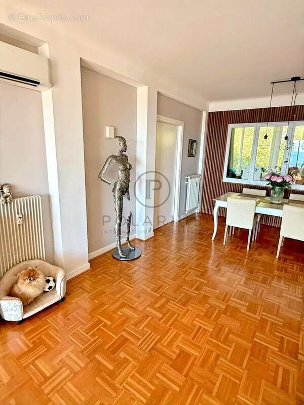 Appartement rénové de 2 chambres avec vue sur la mer - photo 6