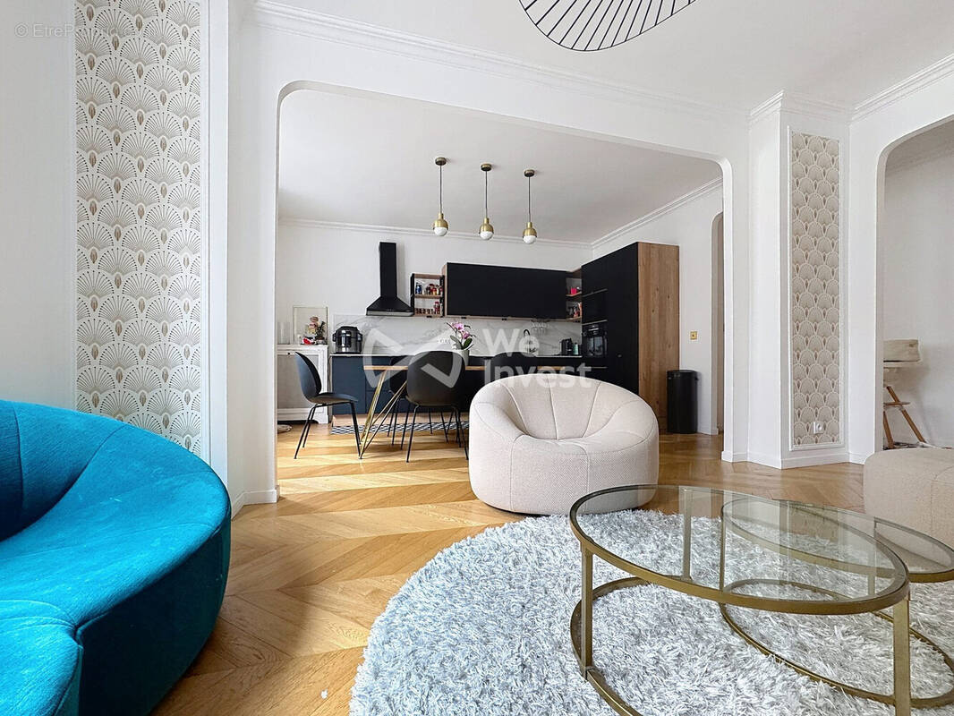 Appartement à PARIS-16E