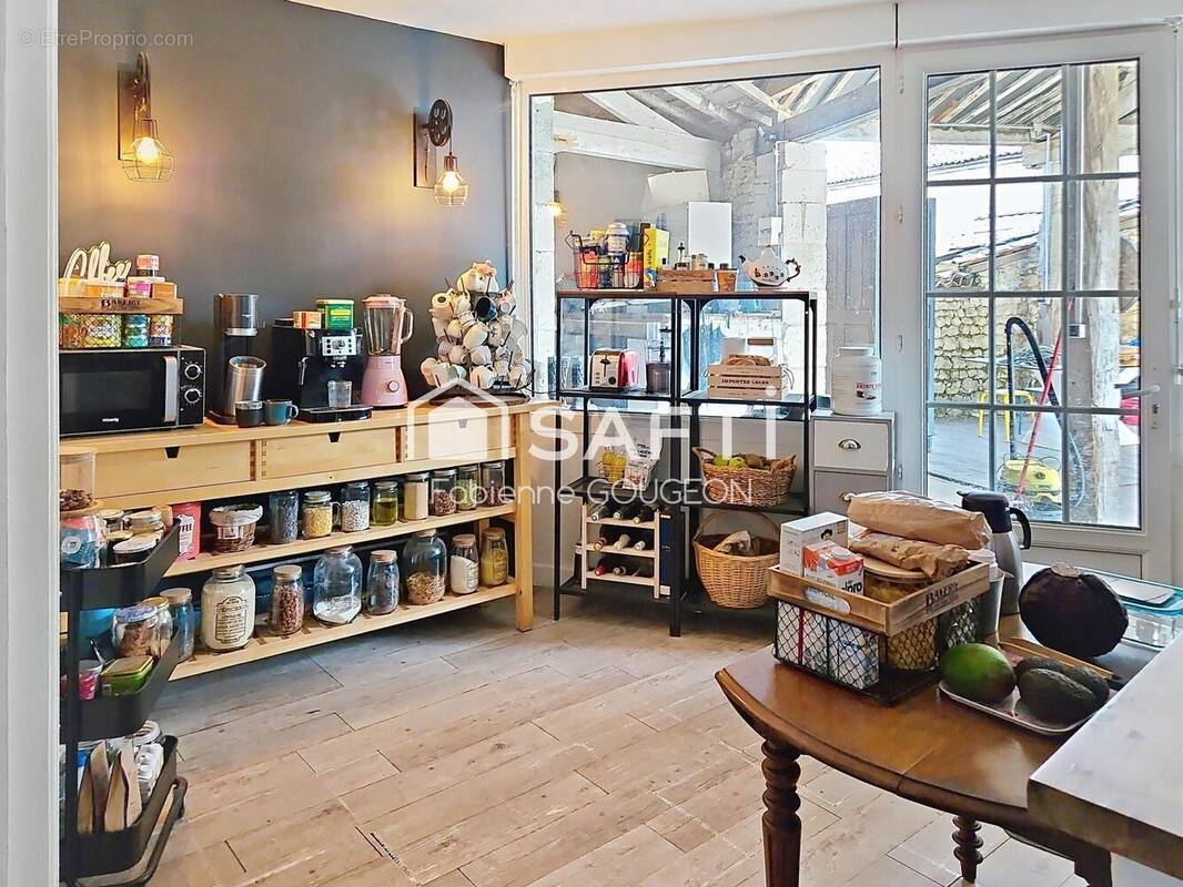 Photo 1 - Maison à BALZAC