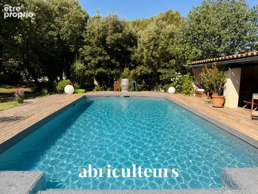 Belle propriété avec terrain, piscine/ poolhouse, dépendance à Rognes 13840 - photo 4