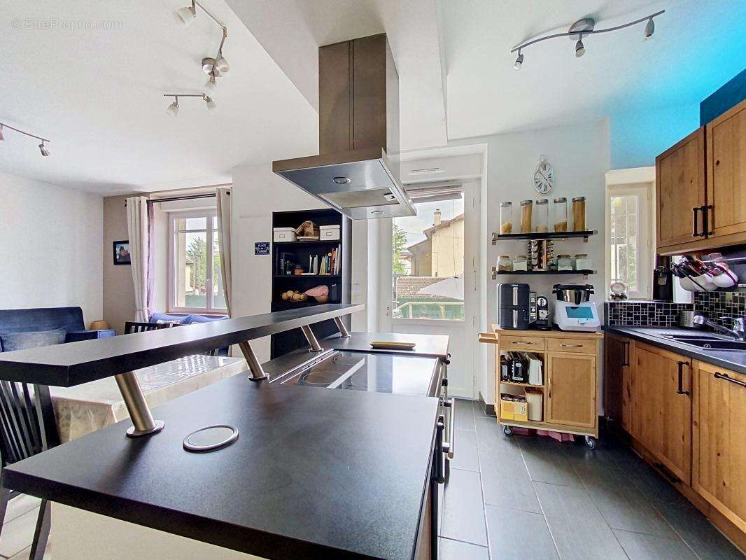 Appartement à GIVORS