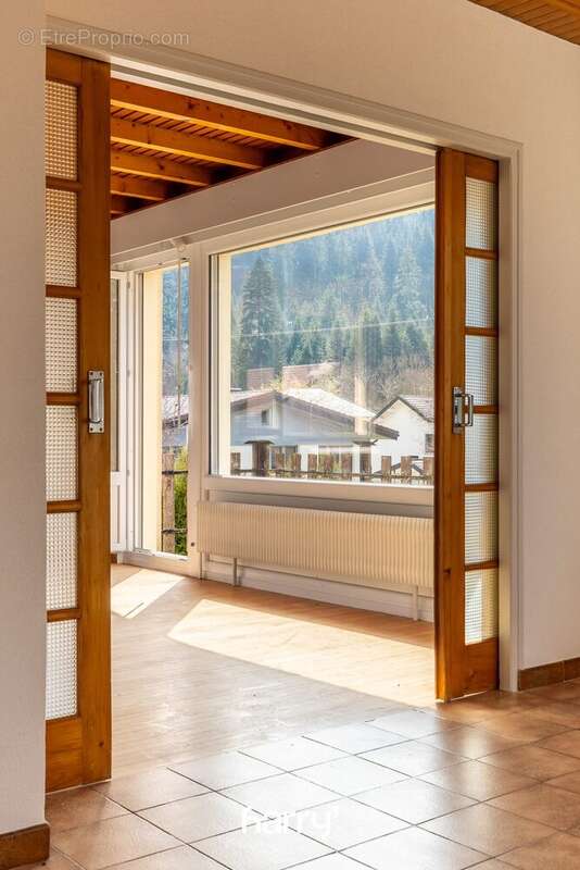 Maison 347 m² à Granges-Narboz  - photo 8