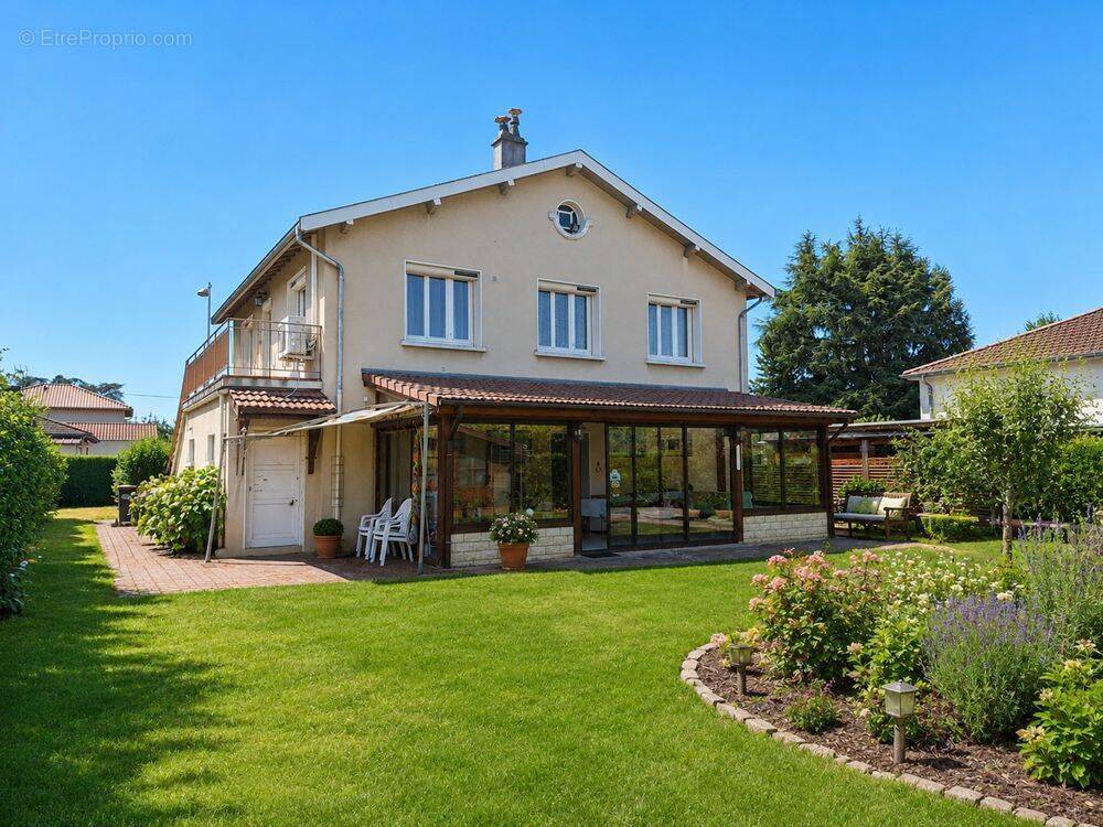 Maison 150 m² à Lyon-5e  - photo 1