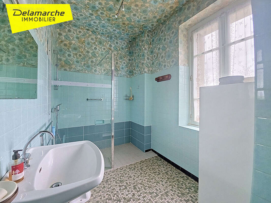 A vendre maison avec dépendance Bricqueville Sur Mer 6 pièces - photo 11