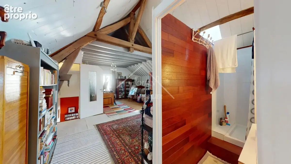 Maison avec un studio indépendant - photo 15