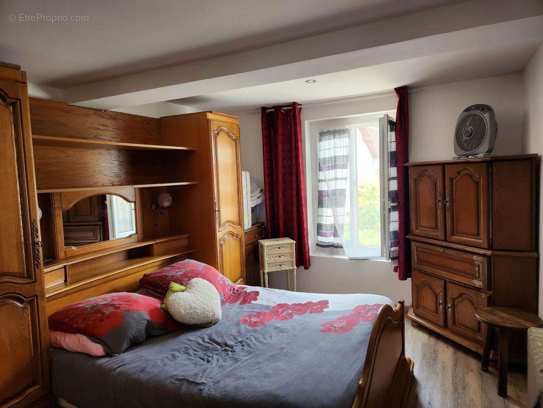 Maison à SAINT-AVIT