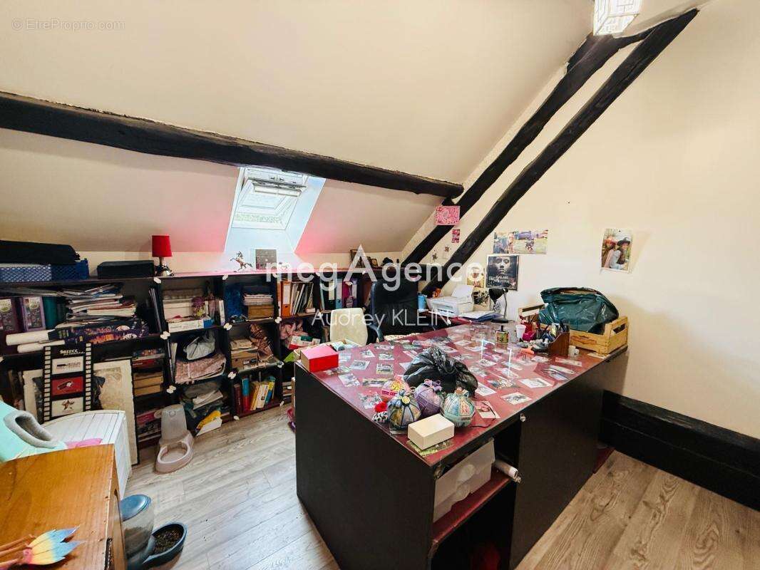 Belle propriété au calme avec terrain, piscine et box équestre - photo 13