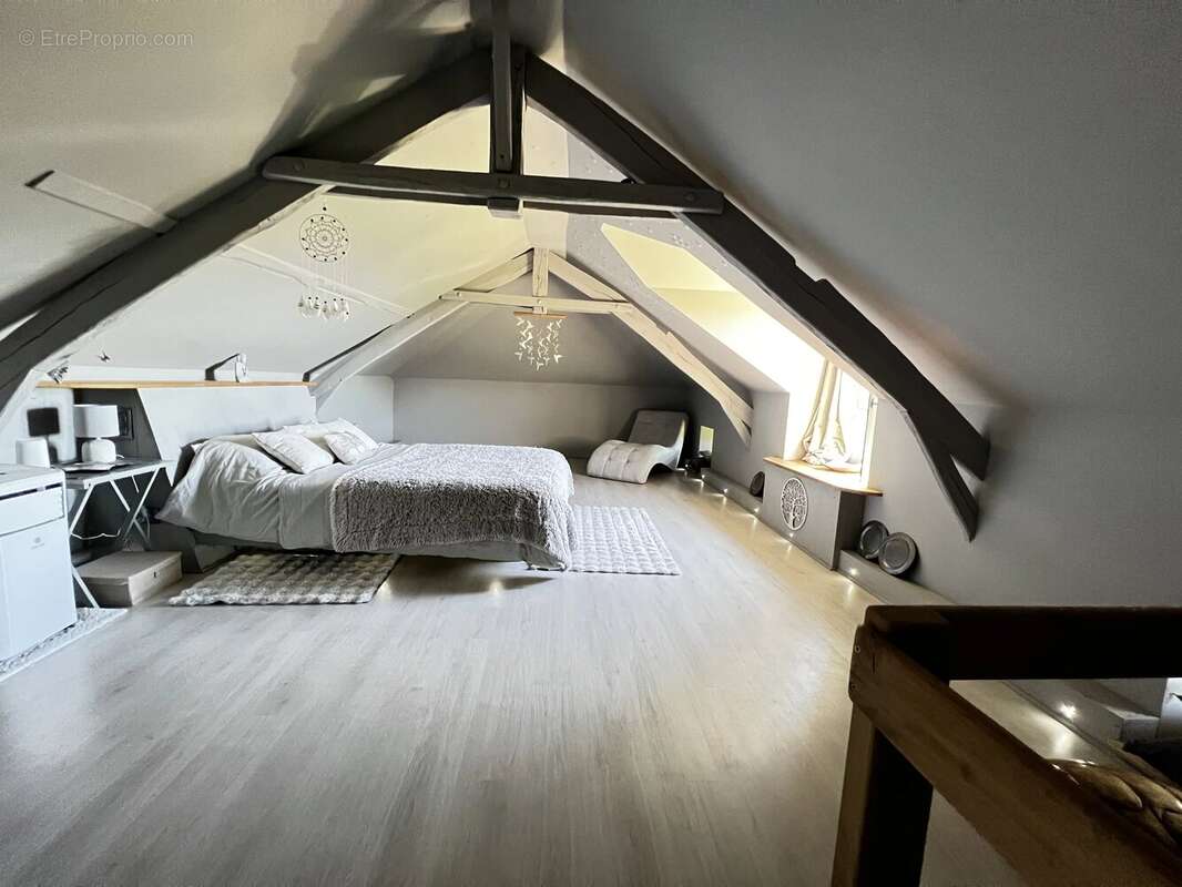 Maison à LACAPELLE-MARIVAL