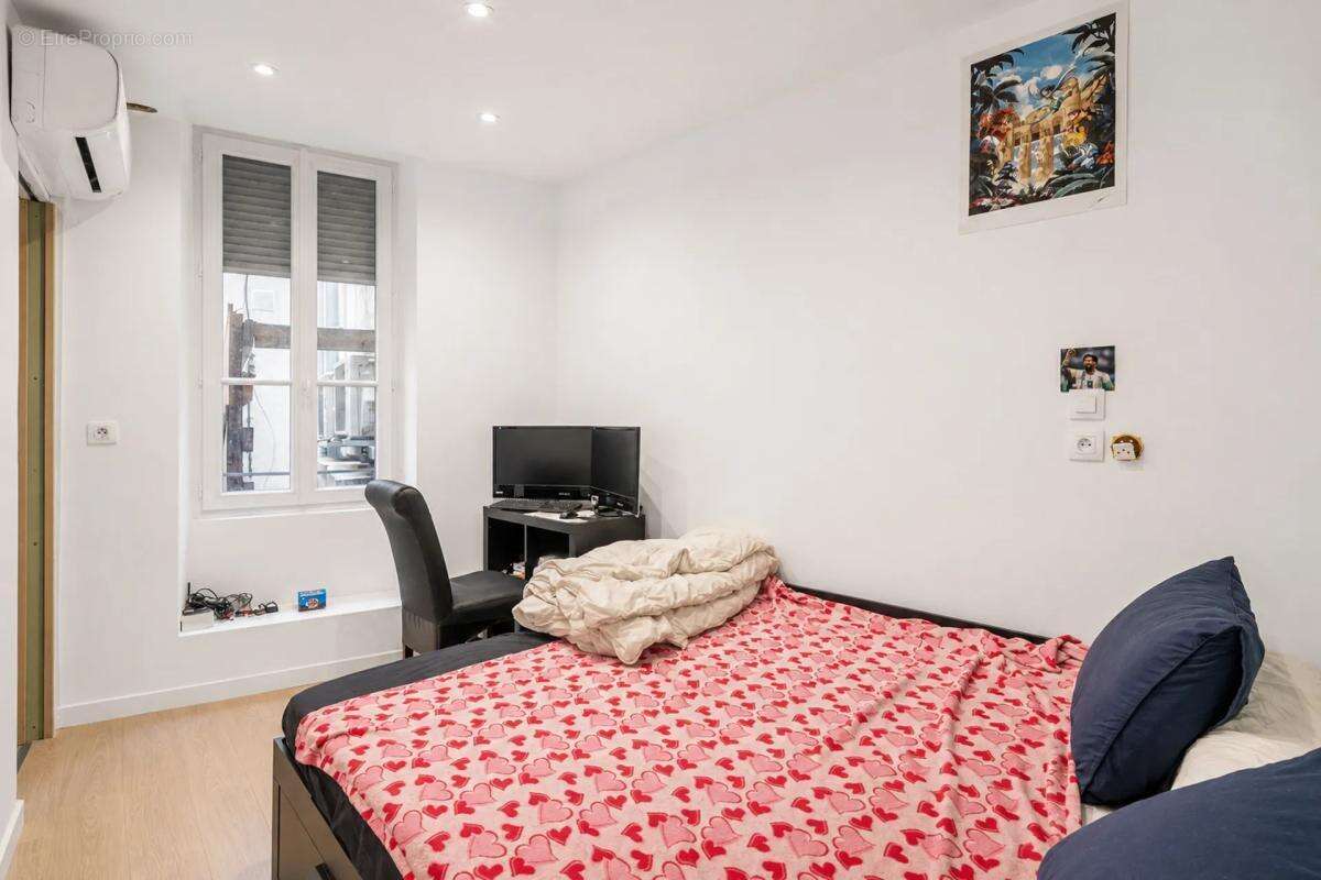 Appartement de 4 pièces de 118 m² à Nîmes - photo 19