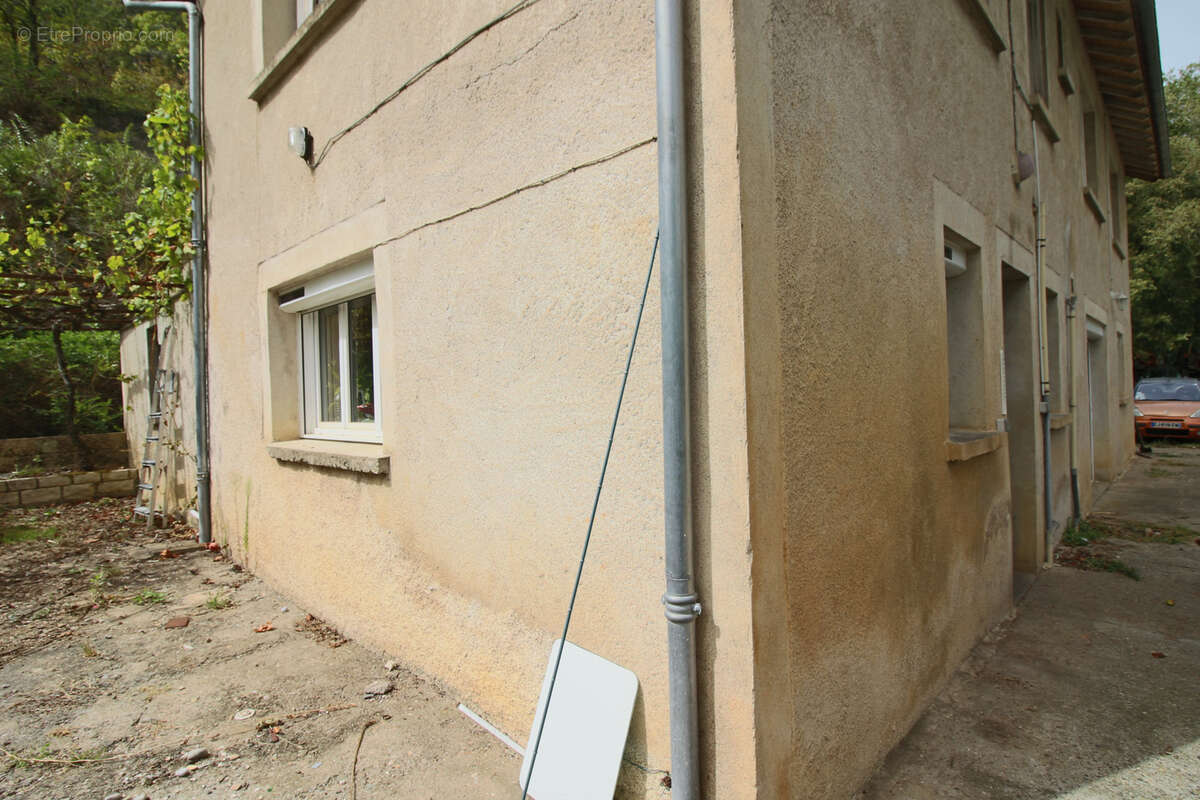 Maison à PUY-L&#039;EVEQUE