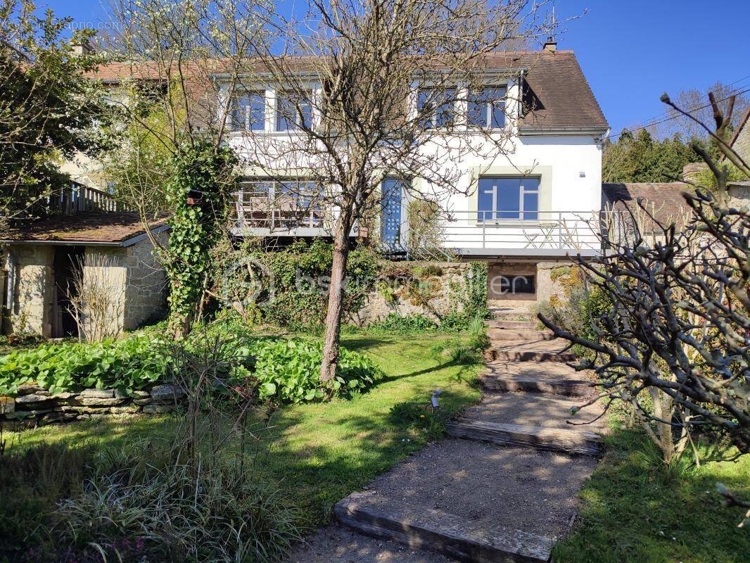 Maison à CONDE-SUR-SARTHE