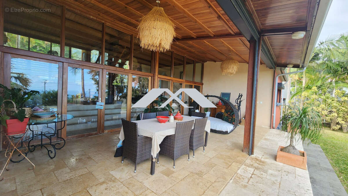 Maison à SAINT-JOSEPH