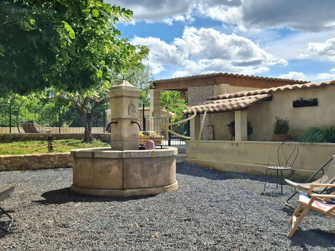 Maison à SAINT-PAULET-DE-CAISSON