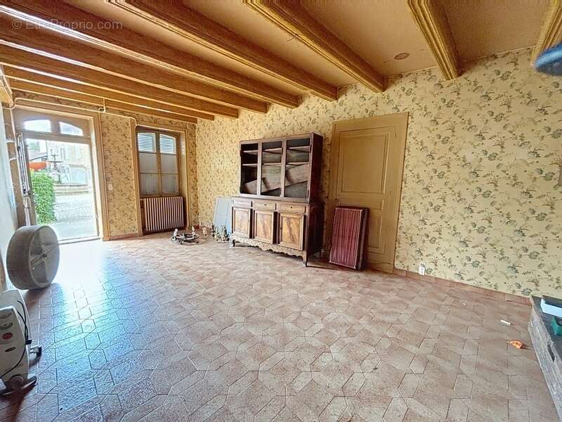 Local/bureau à vendre SAINT MARCEL BEL ACCUEIL (38) - photo 3