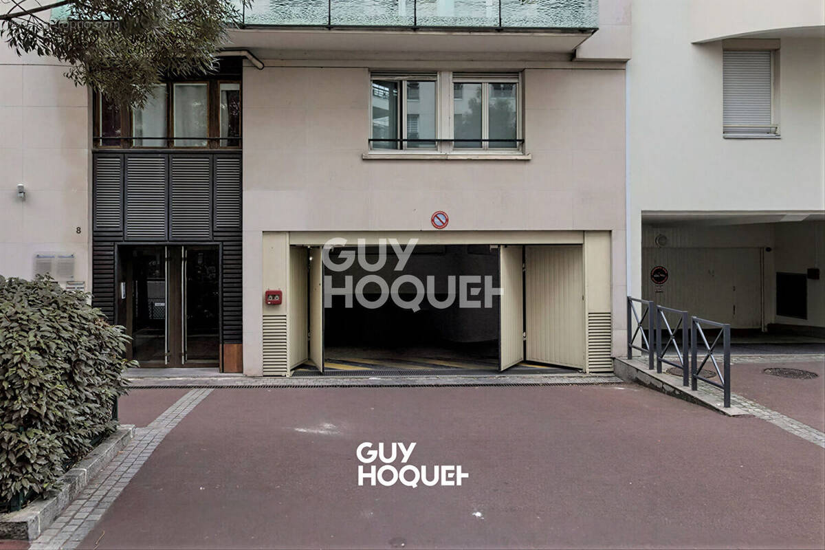Parking à ISSY-LES-MOULINEAUX