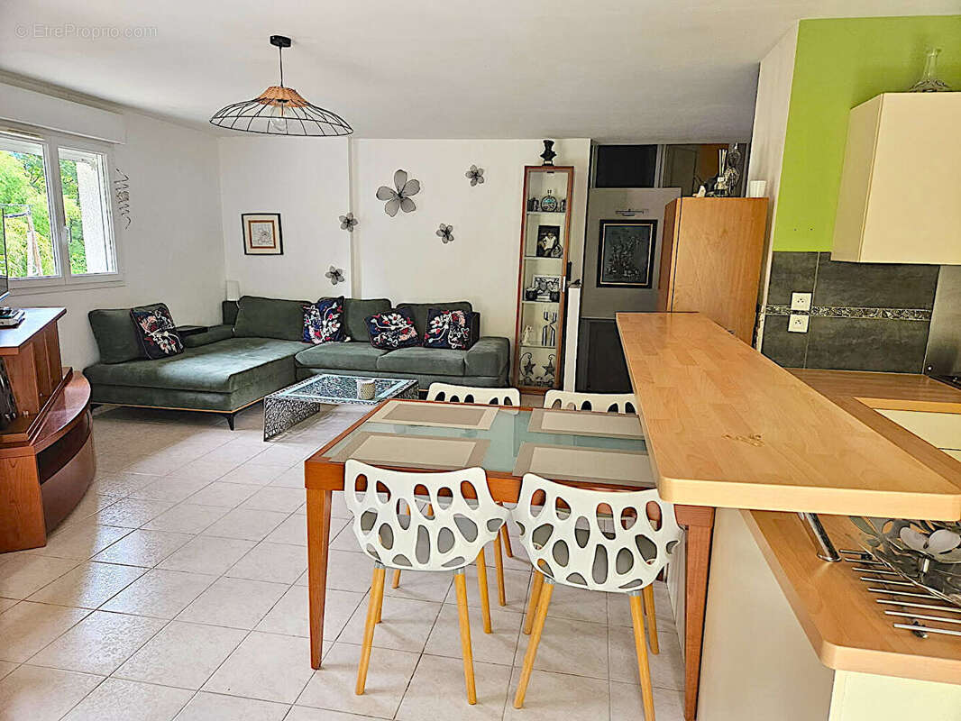 Maison à SERRIERES-EN-CHAUTAGNE