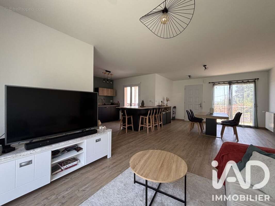 Maison 90 m² à Lagor  - photo 5