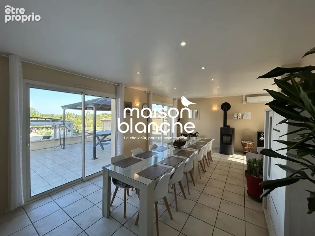 Maison 6 pièces 150 m² à vendre à Saint-Martin-De-Laye (33910) - photo 3