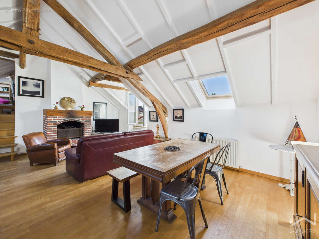 Appartement à VILLENEUVE-LE-ROI