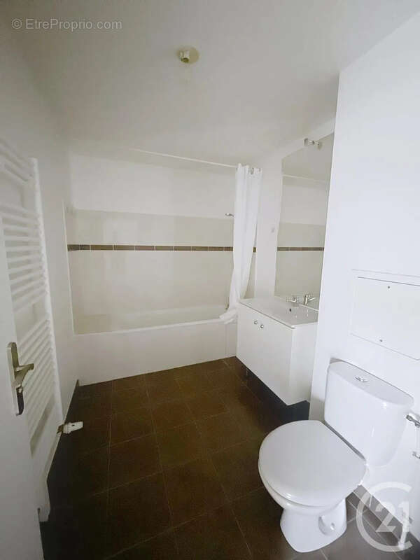 Appartement à BRIE-COMTE-ROBERT