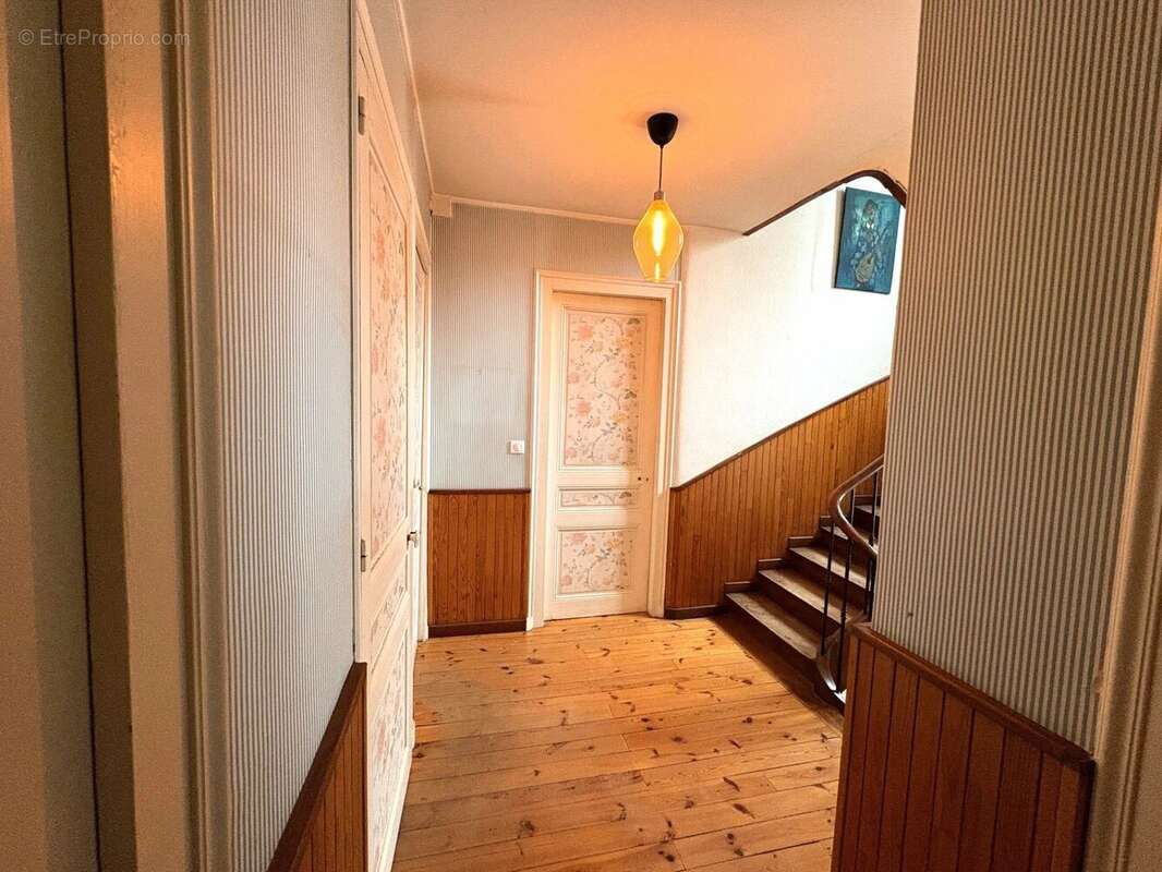 Maison à MONESTIER-DE-CLERMONT