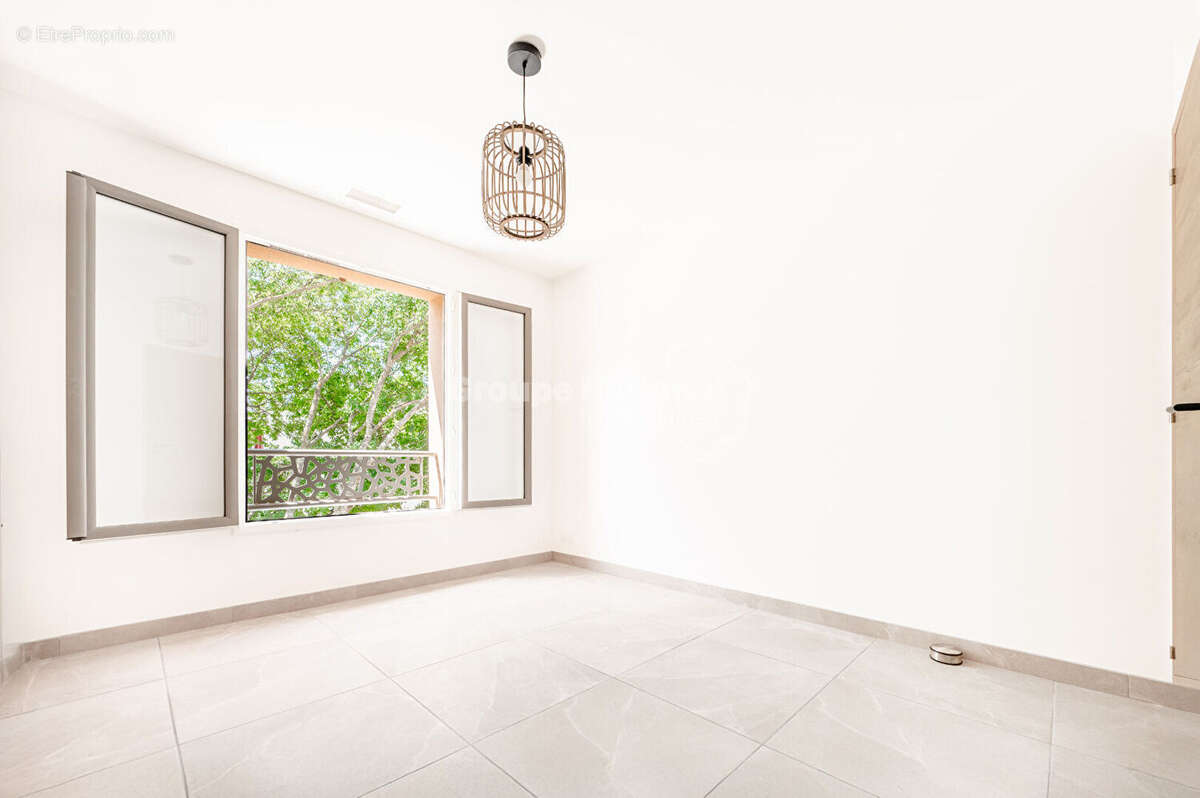 Maison à VINON-SUR-VERDON