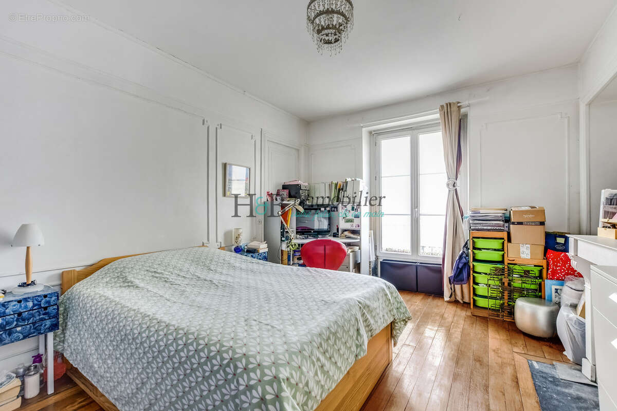 Appartement à PARIS-10E