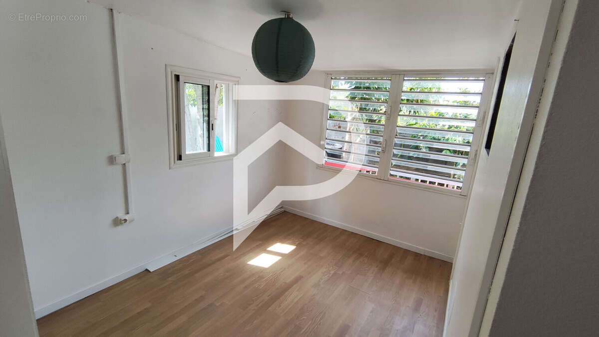 Maison à ENTRE-DEUX