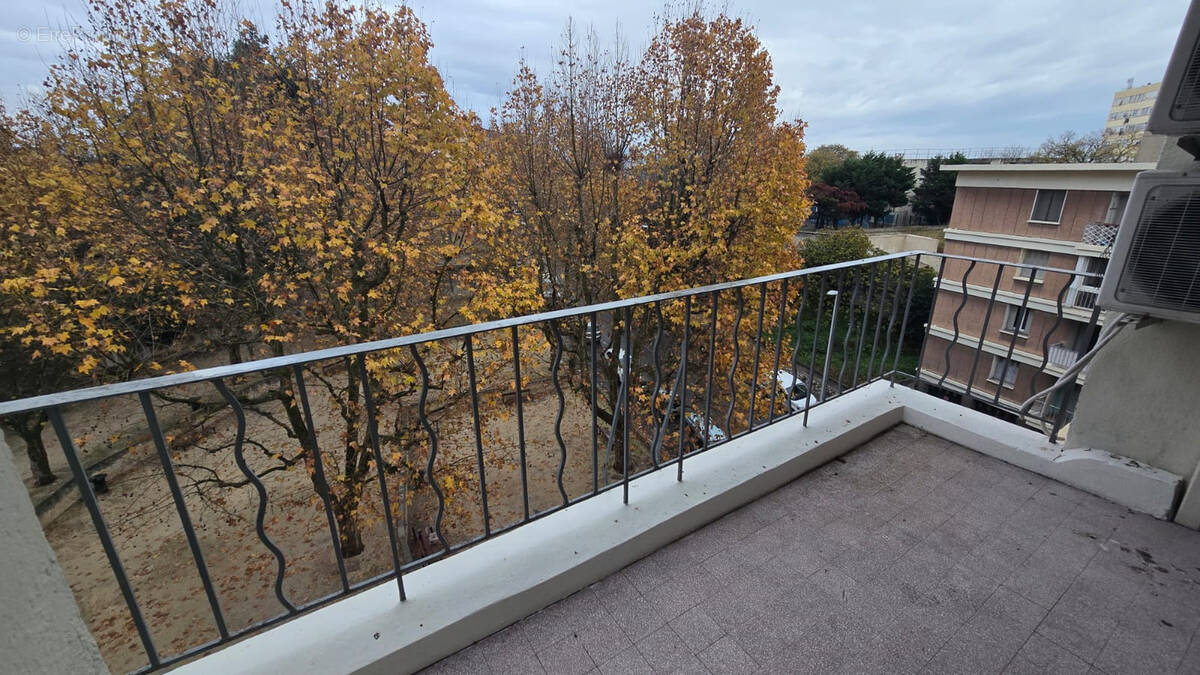Appartement à MARSEILLE-15E